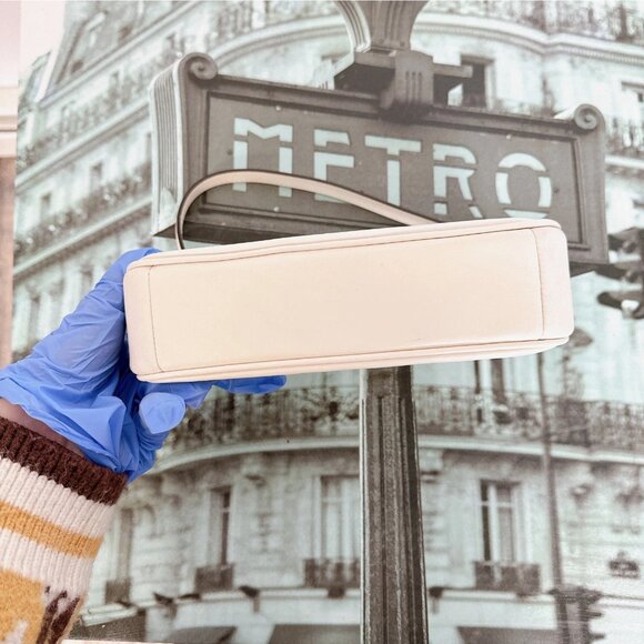 Coach Nolita 19 CR364-Chalk/Silver Convertible Shoulder Bag / Wristlet - Picture 5 of 7